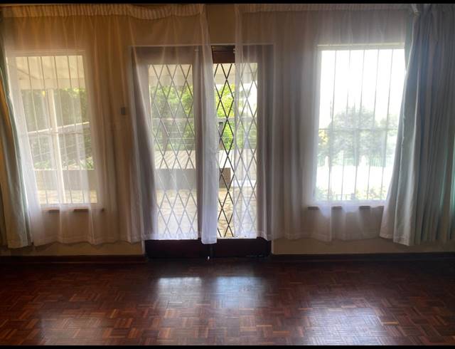 3 BEDROOM HOUSE TO LET IN CLARENDON